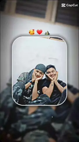 မတင်တာကြာလို့တင်ကျိတာ