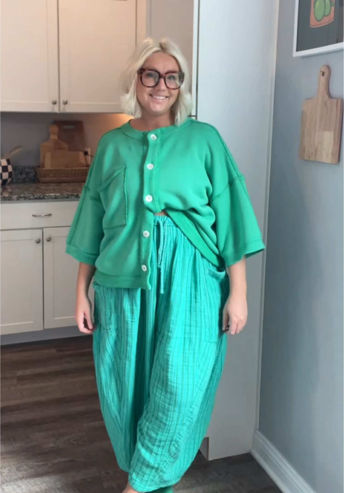 Feeling green 💚 #fyp #OOTD #freepeople #midsize 