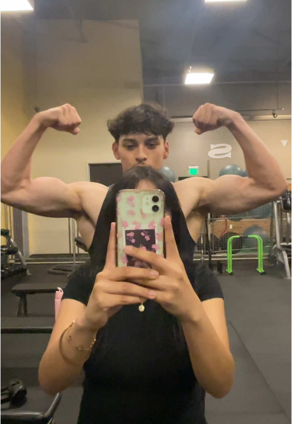 looks the same to me  #fyp #bf #gym