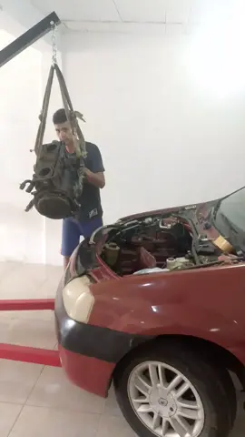 grua pluma para levantar motores  #mecanico #sanfelixestadobolivar🇻🇪 #herramientas #tallermecanico #mecanica 