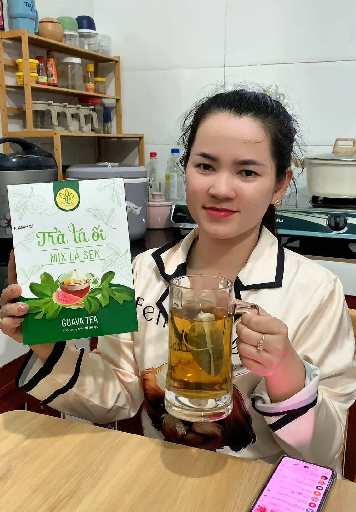 Nếu biết cái nước này nó ngon z thì mình đỡ tốn xiềng mua nước ngọt uống mỗi ngày rồi #ngoctuyen #review #xuhuong #xuhuongtiktok #tralaoimixlasen 