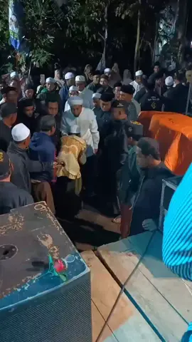 KHR. AHMAD AZAIM IBRAHIMY Bersama Majelis Sholawat QOOF  #khrahmadazaimibrahimy #majelissholawatqoof #sholawatqoof #qoof #msqnusantara 