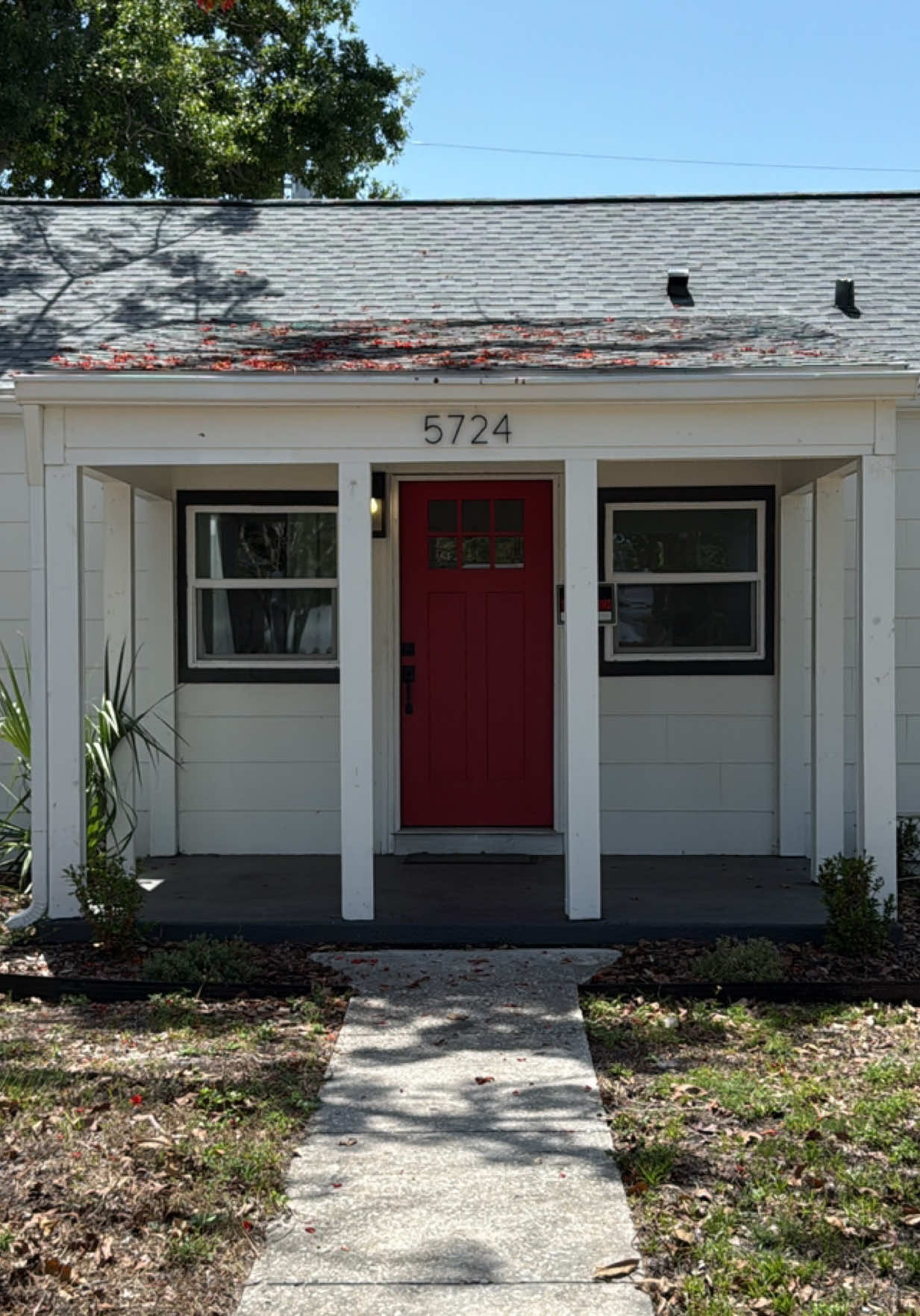 Budget in the 400s, no problem!!! Let’s take a look at this beautiful home in St.Pete Florida🐚🌴🌊 Message me for more details.  💌: Jaden.swflr@Gmail.com 
