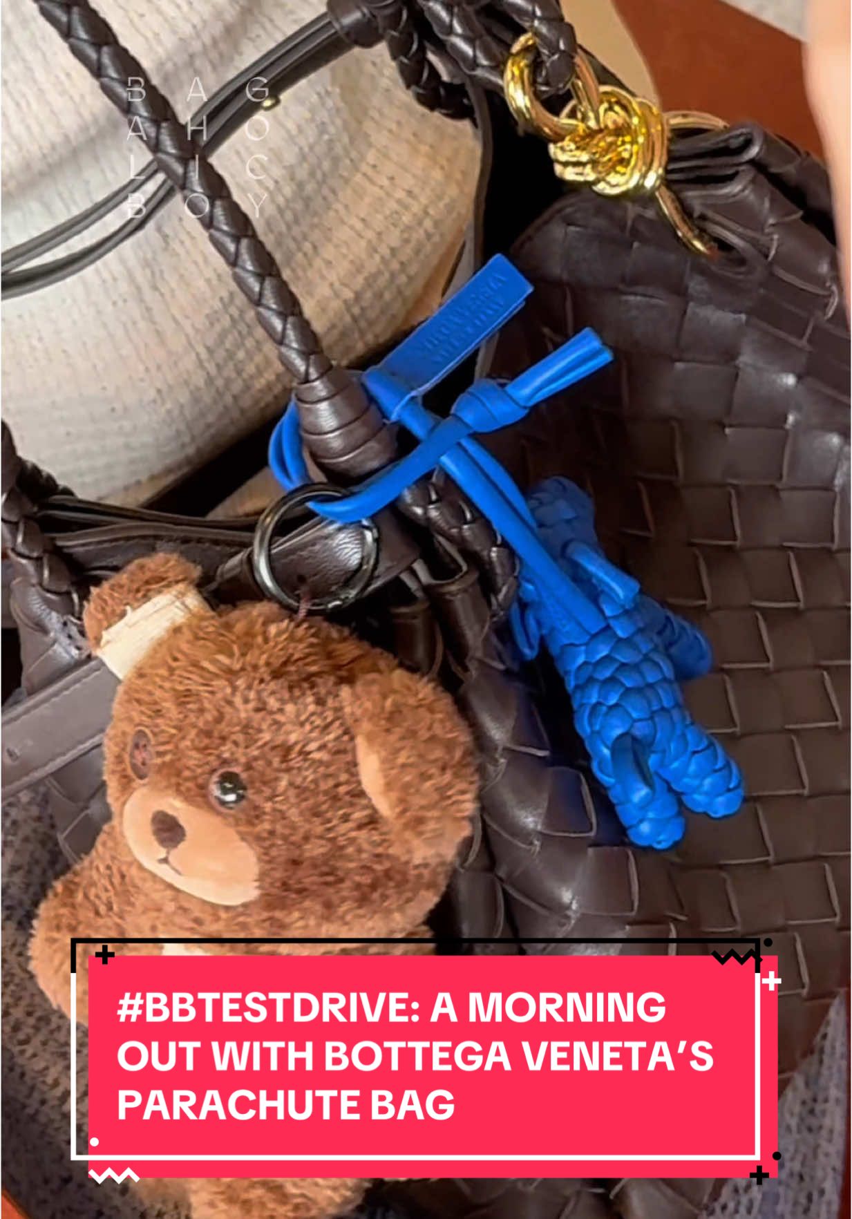 Everyone, meet your new catch-all holdall from #BottegaVeneta called the Parachute. Because if you turn it upside down, it basically looks like one. #BBtestdrive  #bagoftheday #designerbag