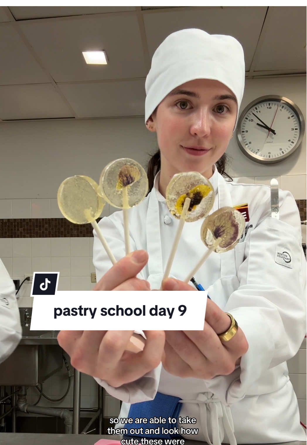 tiktok keeps making my video glitchy 🫠 #culinaryschool #nyc #pastrychef 