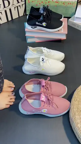 #รองเท้าผู้หญิง #TikTokShopFashionWeekend #รองเท้าแฟชั่น #รองเท้าสุดฮิต #รองเท้าเพิ่มความสูง #รองเท้าใส่สบาย #รองเท้ามินิมอล #รองเท้าน่ารักๆ #รองเท้าน่ารัก #รองเท้ายางeva #รองเท้าพื้นนุ่มใส่สบาย #รองเท้าพื้นนิ่ม 