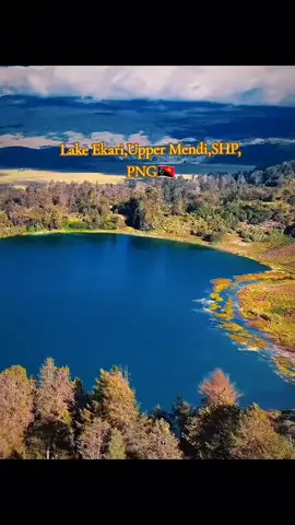 Beautiful Lake Ekari, Upper Mendi, Southern Highlands Province, Papua New Guinea 🏞⛰️🇵🇬. #ParadisePNG🇵🇬🏞⛰️  📸:GAGA