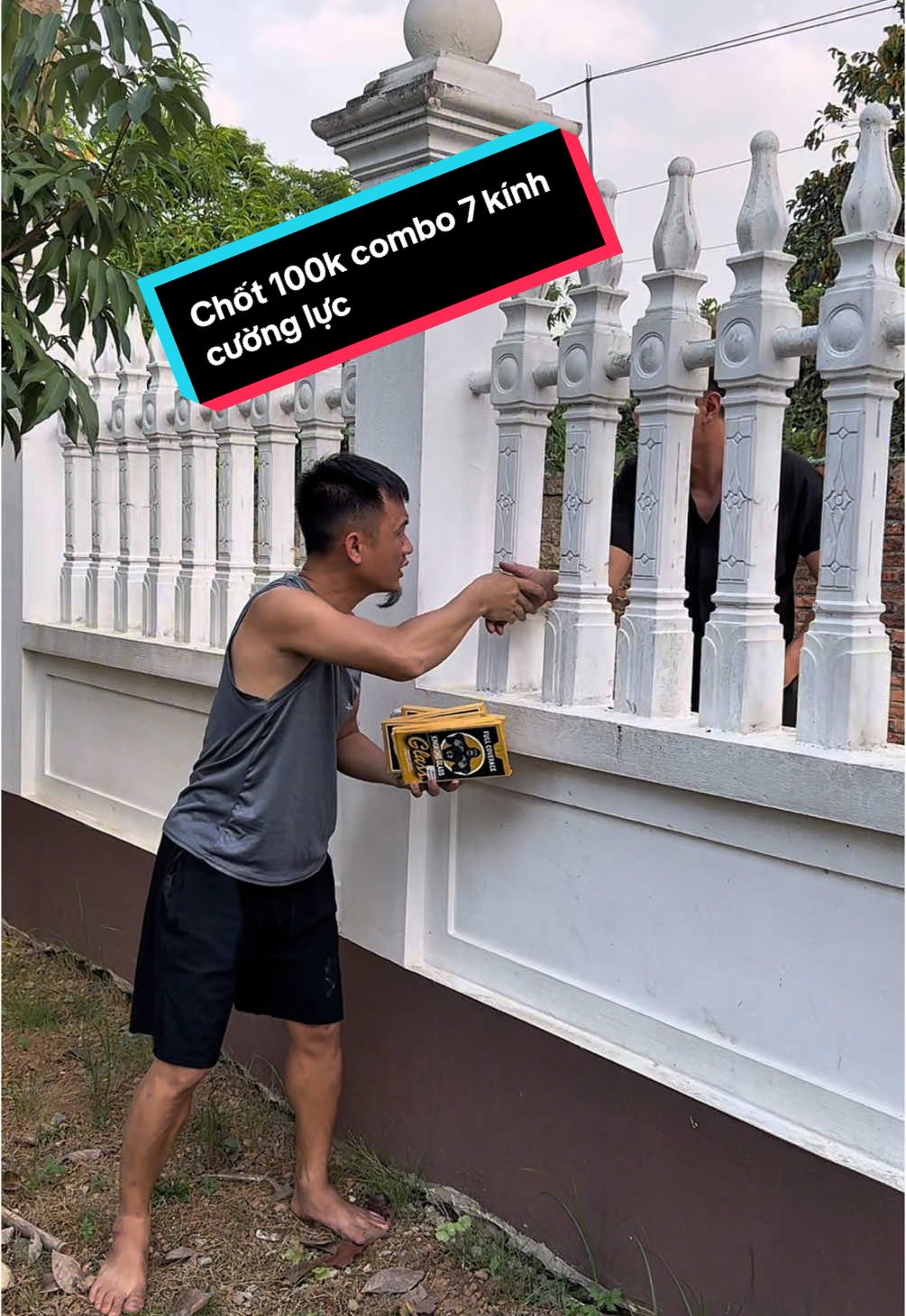 Combo cường lực siêu hót 7 cường lực + 2 ốp + 1 chọc sim #tammaotv #xuhuong #viral #cươngluckinhkhong #cuongluciphone #cuonglucchongnhintrom @Tam Mao TV 