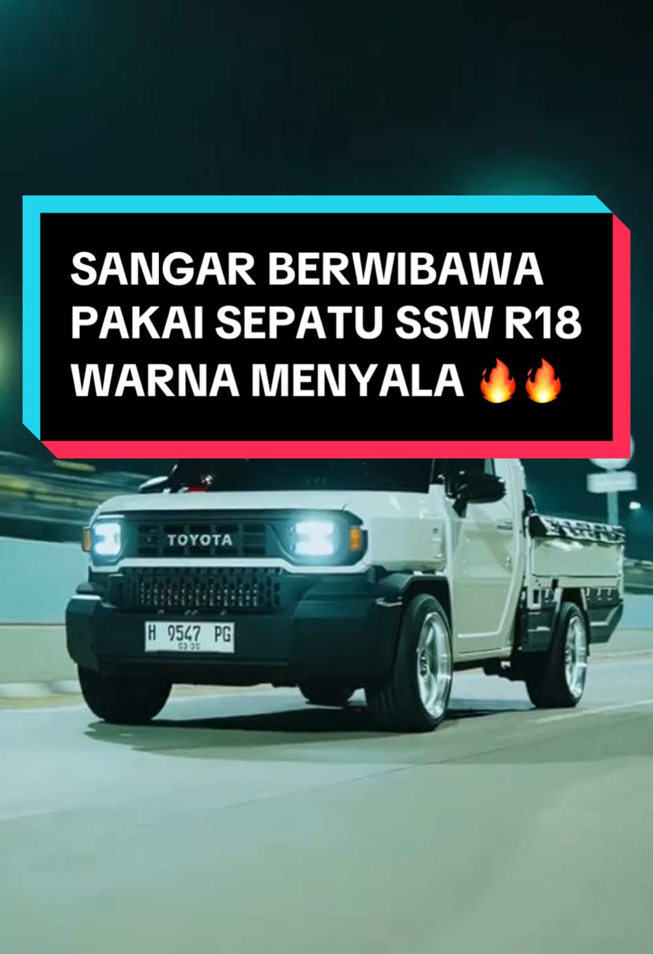 All out performance and looks from Toyota Hikux Rangga with @Menteri.VNT SSW S202 mau kepoin spek velgnya komen aja #fyp #modifikasimobil #modif #hiluxrangga #rangga #hilux 