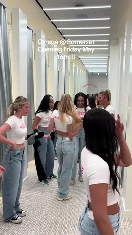 Run don’t walk!! New store Alert! 💕 @Garage Clothing #garagepartner #iweargarage #michigan #troy #troymichigan #somerset #somersetcollection #newstore #newstoreopening #nso #workwithme 