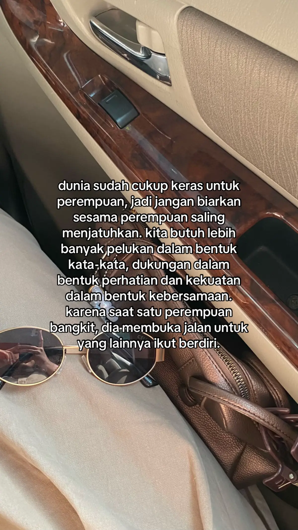 saling dukung, bukan saling jatuhin. kita perempuan, bukan saingan... tapi tim yang sama 💛💫🪐 #womansupportwoman #supportsystem #girlpower #independentwoman #selflove #MentalHealth #selfgrowth #mentalhealthmatters #foryou #fyppppppppppppppppppppppp #fypシ゚ #xybca #xyzabc 