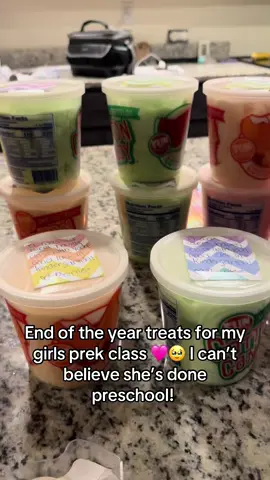 My husband will say I’m being extra but I love surprising the kids 🩷 I wish time would slow down #creatorsearchinsights #mybabies #MomsofTikTok #prek #preschool #schoolgifts #endofyeargifts #sahm 