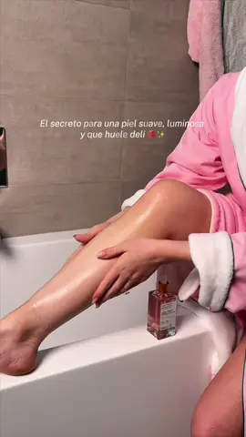 El aceite que deja la piel como de muñeca🧚🏼‍♀️ 🍓 Soft Serve de Truly — After Shave Oil ✔️ Hidrata ✔️ Mejora la textura ✔️ Huele a postrecito de fresa ¿Ya lo probaste? Consíguelo aquí 💌 Síguenos en Instagram: @cherryblossom.sr #SoftServe #TrulyBeauty #PielSuave #SkincareGlow #TikTokEcuador #AfterShaveOil #beautyhack #rutinaSkincare #fyp