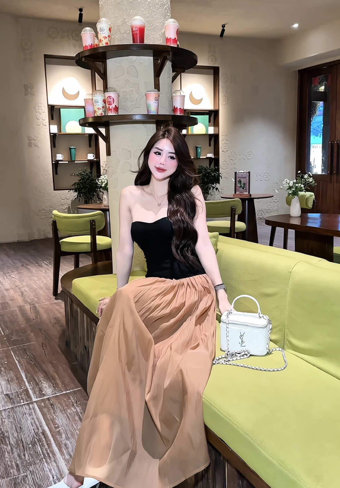 Cuối cùng thì lương duyên đẹp nhất vẫn nằm trong chữ “thuận” . Em thuận theo ý trời còn anh thuận theo ý em ☺️