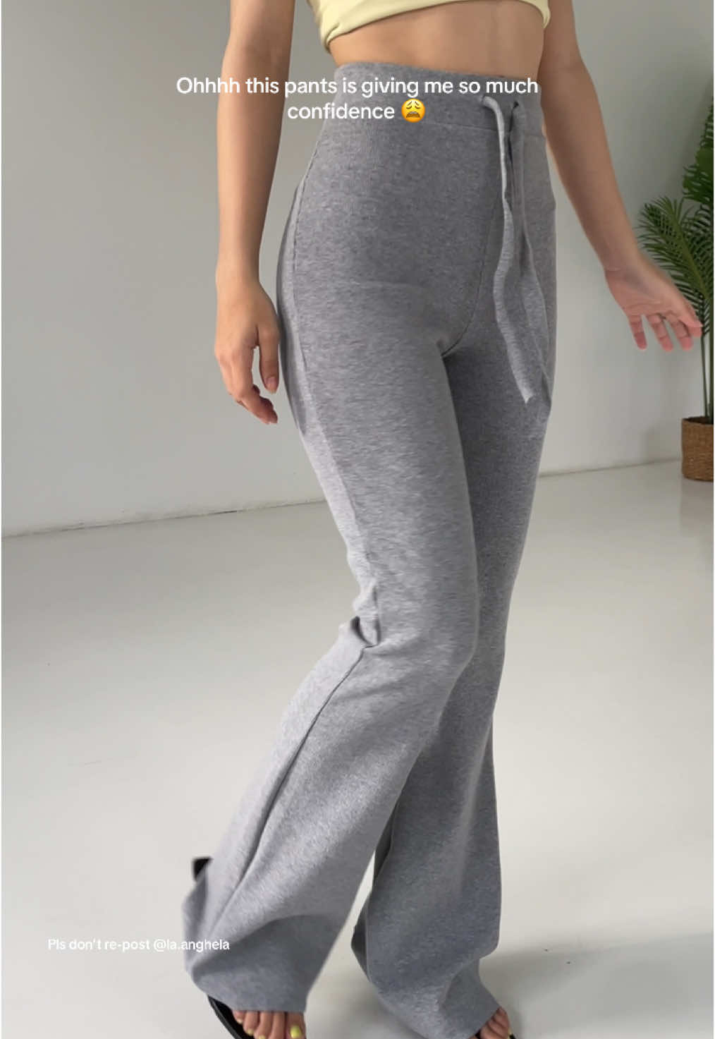 My fav. pants everrrrr!!!! 😩❤️ #flarepants #calistaapparel #fypage 