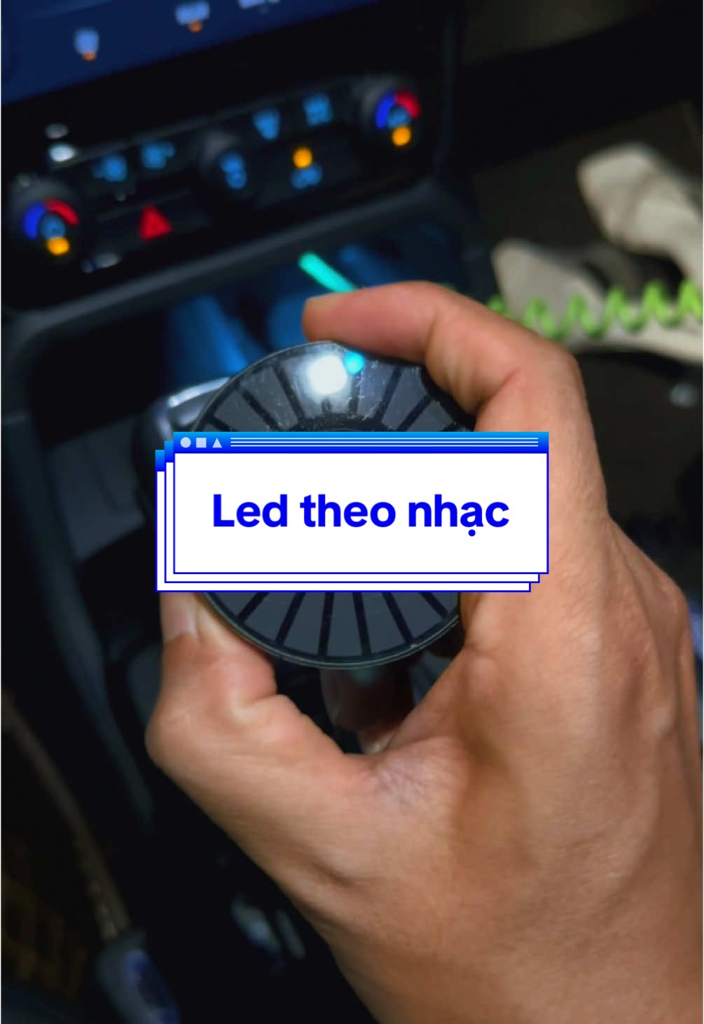 Mua về biến cái xe thành quán bar luôn #yeuxe #mexe #ledoto #bonbanh #xedovietnam 