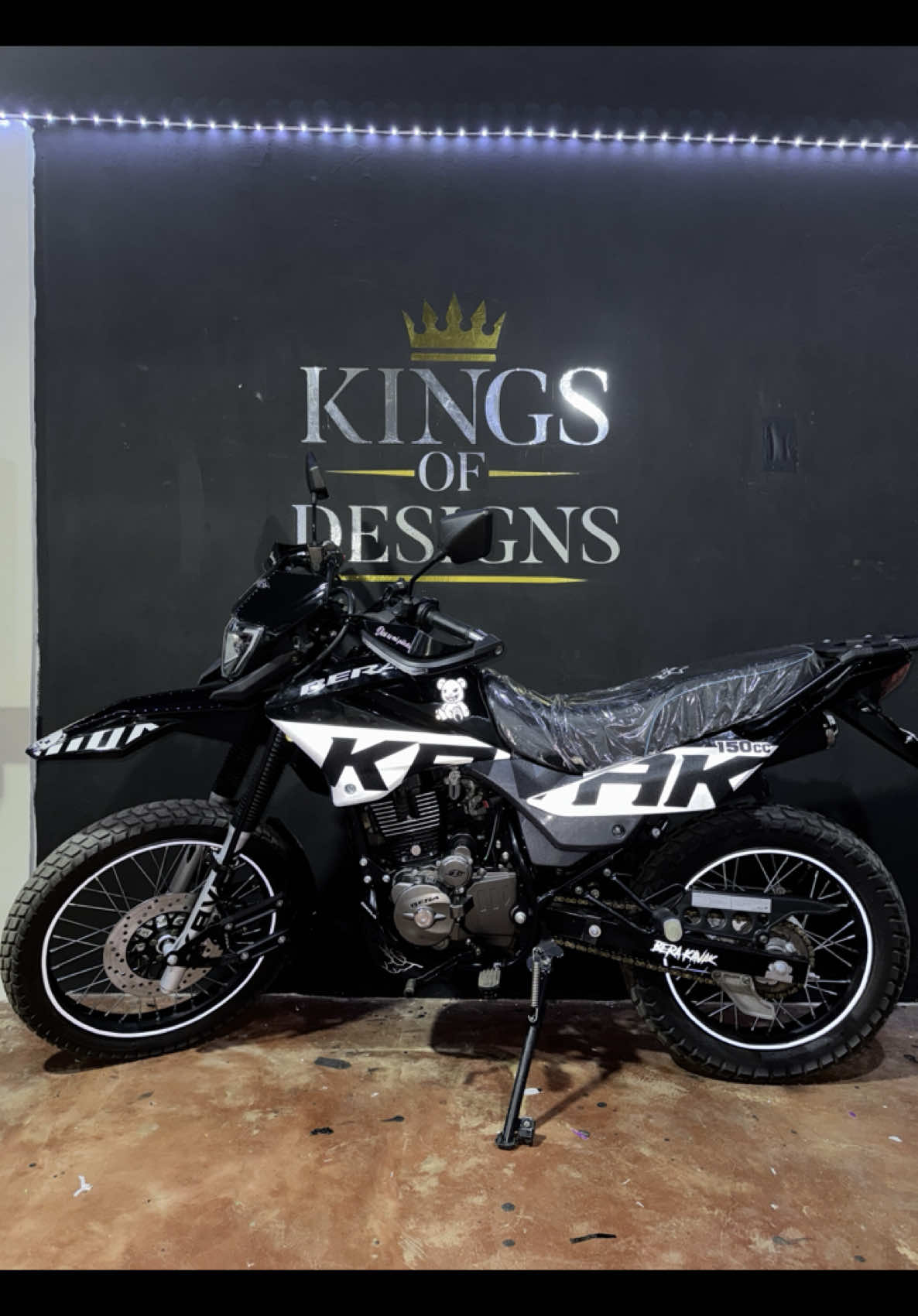 BERA KAVAK PERSONALIZADA  #blessed #venezuela🇻🇪 #rotulados #personalizar #paratiiiiiiiiiiiiiiiiiiiiiiiiiiiiiiiiii #kingsofdesigns #motos #teamsbr #bera #berakavak #kavak 
