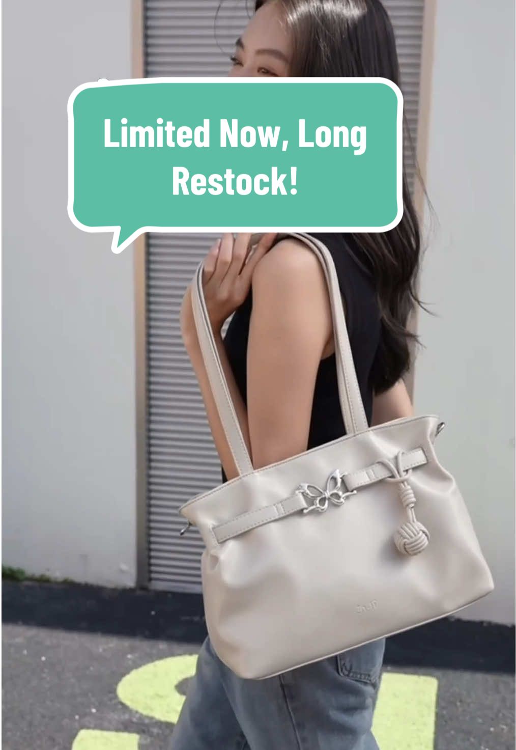 Girls! Sini merapat dan langsung checkout produk ENJI favorit kamu, mumpung lagi ada harga special. Jangan sampai kehabisan, limited restock lho girls! 🎊 #enjiid #banggapakeenji #aestheticwallet #aestheticbags #elegantbags #ootdfashion #outfitideas #OOTD #fyp 