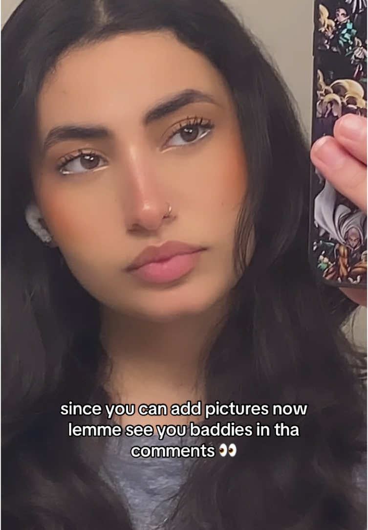 Let’s see yo fine ahh 😏                                          #prettygirls #pictures #facecard #comment #comments #makemefamous #wlw #girls #viraltiktok   #creatorsearchinsights 