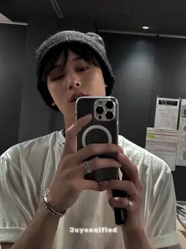 susah bgt ngepasin beat nya  #Juyeon #theboyz 