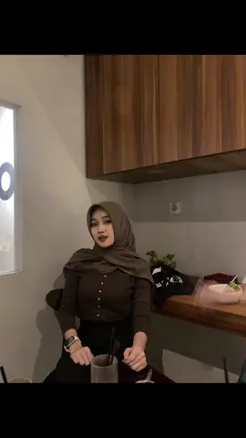 semuanya udh aku spilll disiniiii                                                                      #browngirl #outfitideas #outfitinspo #OOTD #fyp #beranda 