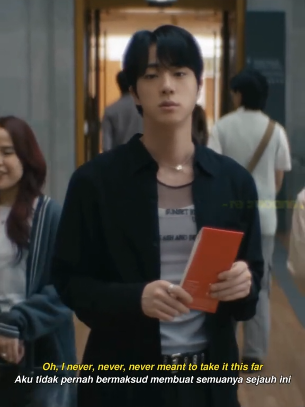 🎶 JIN (BTS) - Don’t Say You Love Me @bts_official_bighit  - 'Don’t Say You Love Me' menceritakan tentang seseorang yang sedang mengalami perpisahan yang sangat menyakitkan. Meskipun mereka tahu hubungan itu sudah tidak sehat dan harus diakhiri, mereka tetap merasa sulit untuk benar-benar pergi. Lagu ini menggambarkan konflik batin antara keinginan untuk melepaskan dan rasa sakit emosional yang masih tertinggal. - - - - - - - - - - - #진 #Jin #Jin_Echo #Dont_Say_You_Love_Me #BTS #방탄소년단 #진 #KimSeokJin #김석진 #ARMY #BANGTAN #BangtanSonyeondan #HYBELabels #BigHitEntertainment #reelsinstagram #reelskpop #song #lyrics #kpopsong #kpopedit #kpopdance #kpop #lirikterjemahan #kpoplirik #lirikkpop #liriklagu #lirikkpopindo #xyzbca #fyp #fypシ 