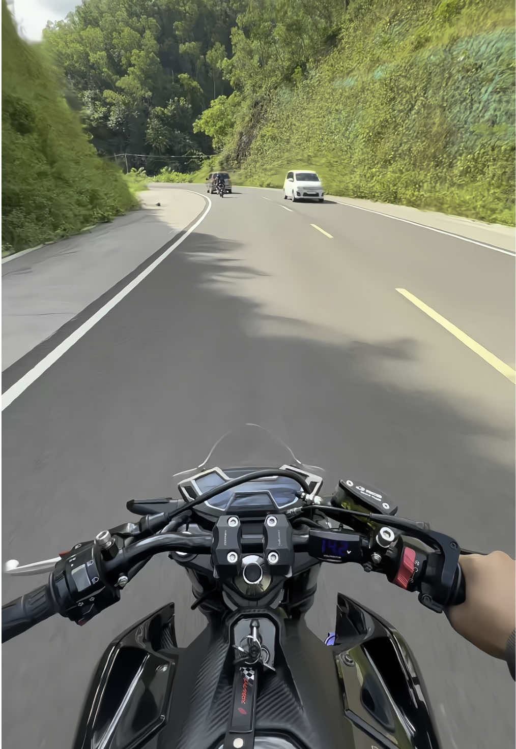 Bahan sw mu cahh #cb150r #cb150rmodifikasi #fypシ゚virall #cb150rstyleganteng #cbhikari #masukberanda #motorcb150r #jogja24jam 