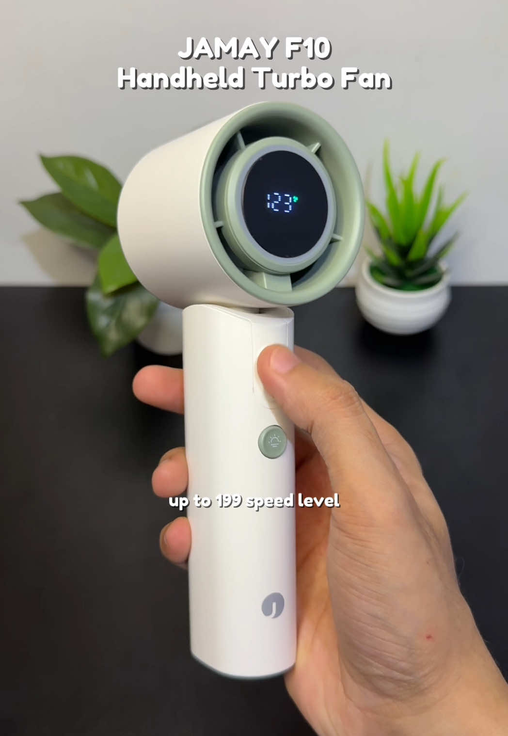 Ang ganda gamitin nitong JAMAY F10 Handheld High Speed Turbo Fan 6000mAh 😍 #jamay #jamayturbofan #turbofan #handheldfan #turbominifan #minifan 
