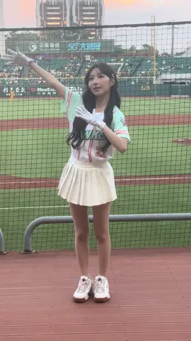 一粒#wingstars #台鋼雄鷹 #澄清湖棒球場 