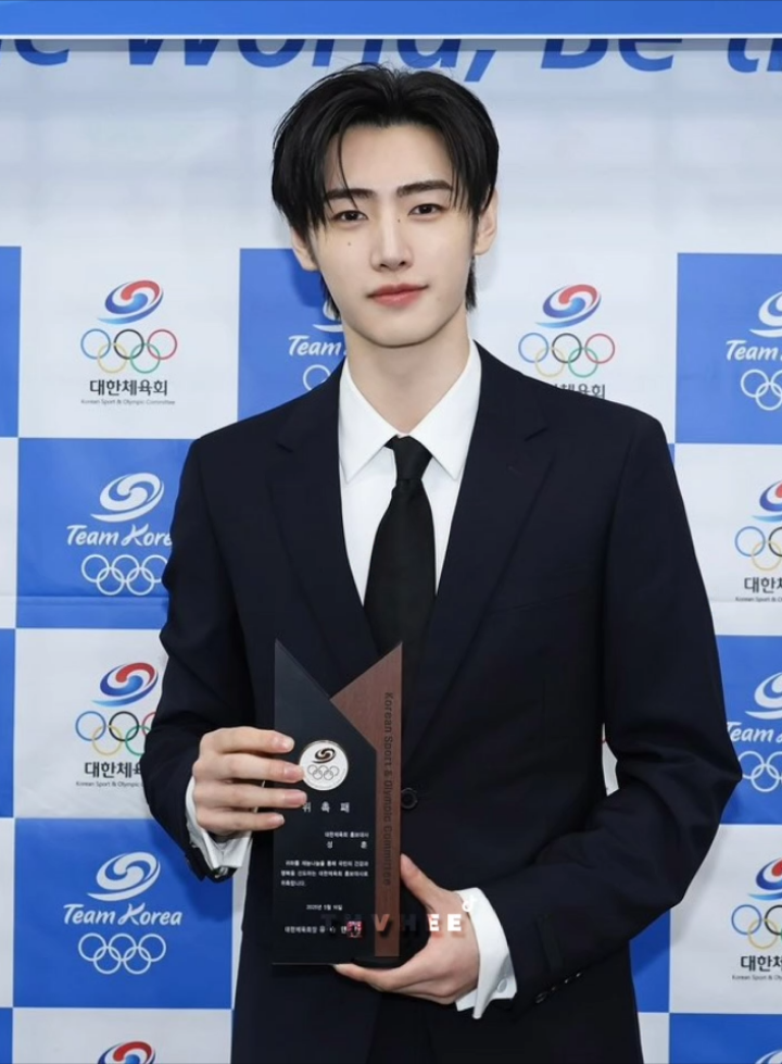 Sunghoon ditunjuk sebagai Duta Besar Komite Olahraga & Olimpiade Korea 🤍😭 #sunghoon #enhypen #engene #fyp 