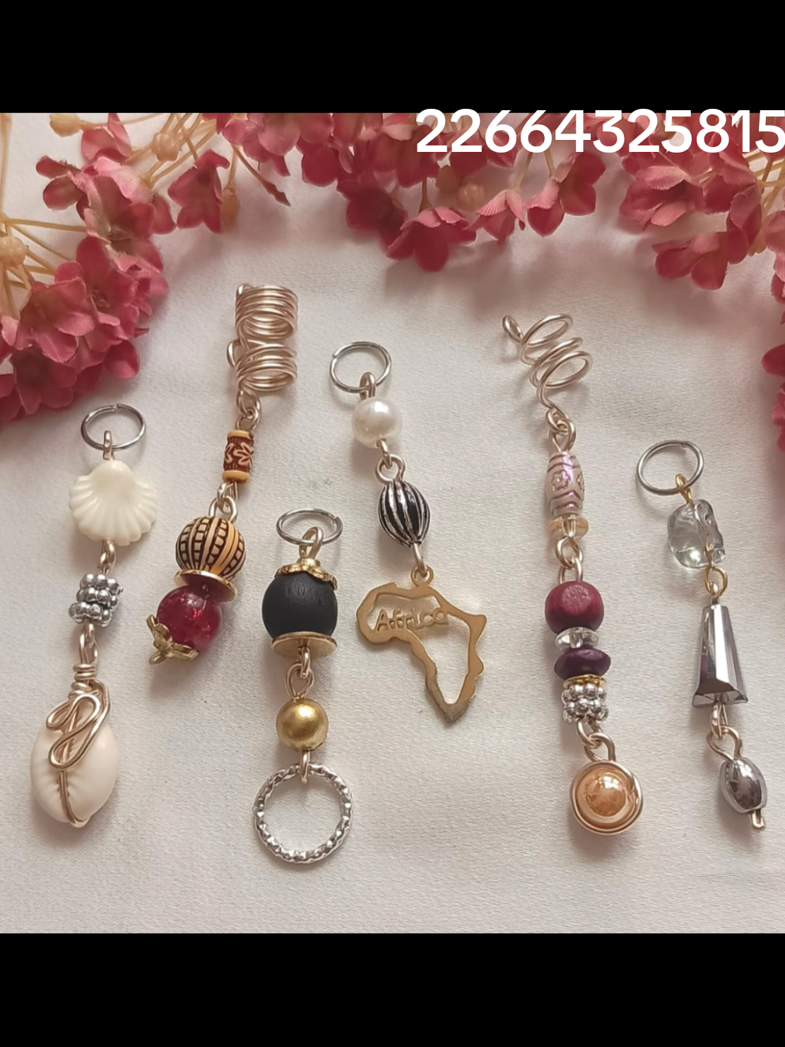 Les coquille sont disponibles 12 à 1000. Les bijoux sont à 3000 le paquet whatsapp +22664325815 #tiktokburkinafaso🇧🇫🇧🇫🇧🇫🇧🇫 #perlerbeads #perle #tiktokciv🇨🇮❤️ #tresses 