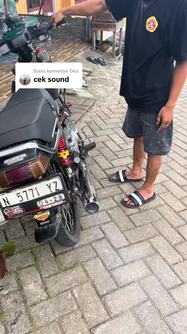 Membalas @Dea kurang lebih seperti ini suaranya nggk iso blayer wonge 🤣#rc100 #rc100indonesia #rcseriesmajalengka #jetcooled #rc100โซนใต้🚥 #jetcoolednation #jetcooledmenolakpunah #jetcooledjamannow😍 #rc100gantengstyle #rc100thailand #kenalpotbokir @Rcseriesmajalengka @Ahmad maulana @ginkuadrat @Naufal_HS12 @onosumik @Owner KYX RACING 