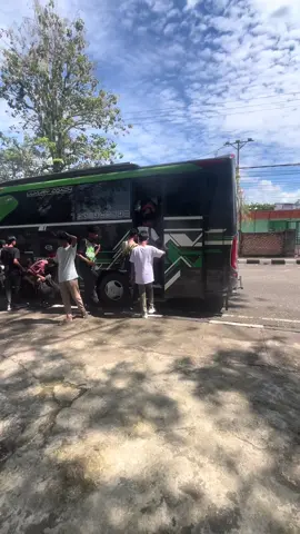 Rombongan anak bola taluk kuantan tujuan pekanbaru#buspariwisatakuansing 