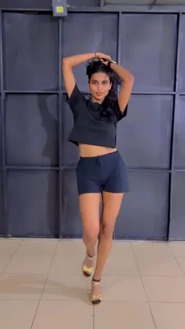 Sandun Dance Academy  #clombo🇱🇰💫 #foryou #foryoupage #1millionaudition #trending #100k #girls #girlpower #sda @thashmila_wijesooriy ❤️