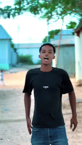 Soqawo hee wata qan taa 🫵😂#somalitiktok🇸🇴 #pppppppppppppppp #fpyシ @hanadoww05 