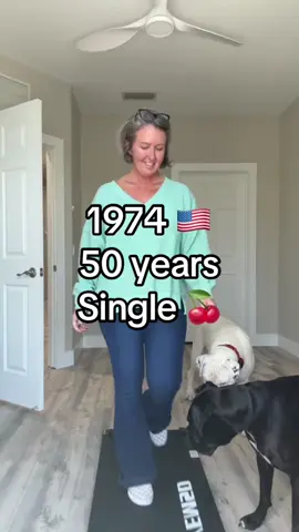 Single American woman #over30 #singlegirl #freewoman 