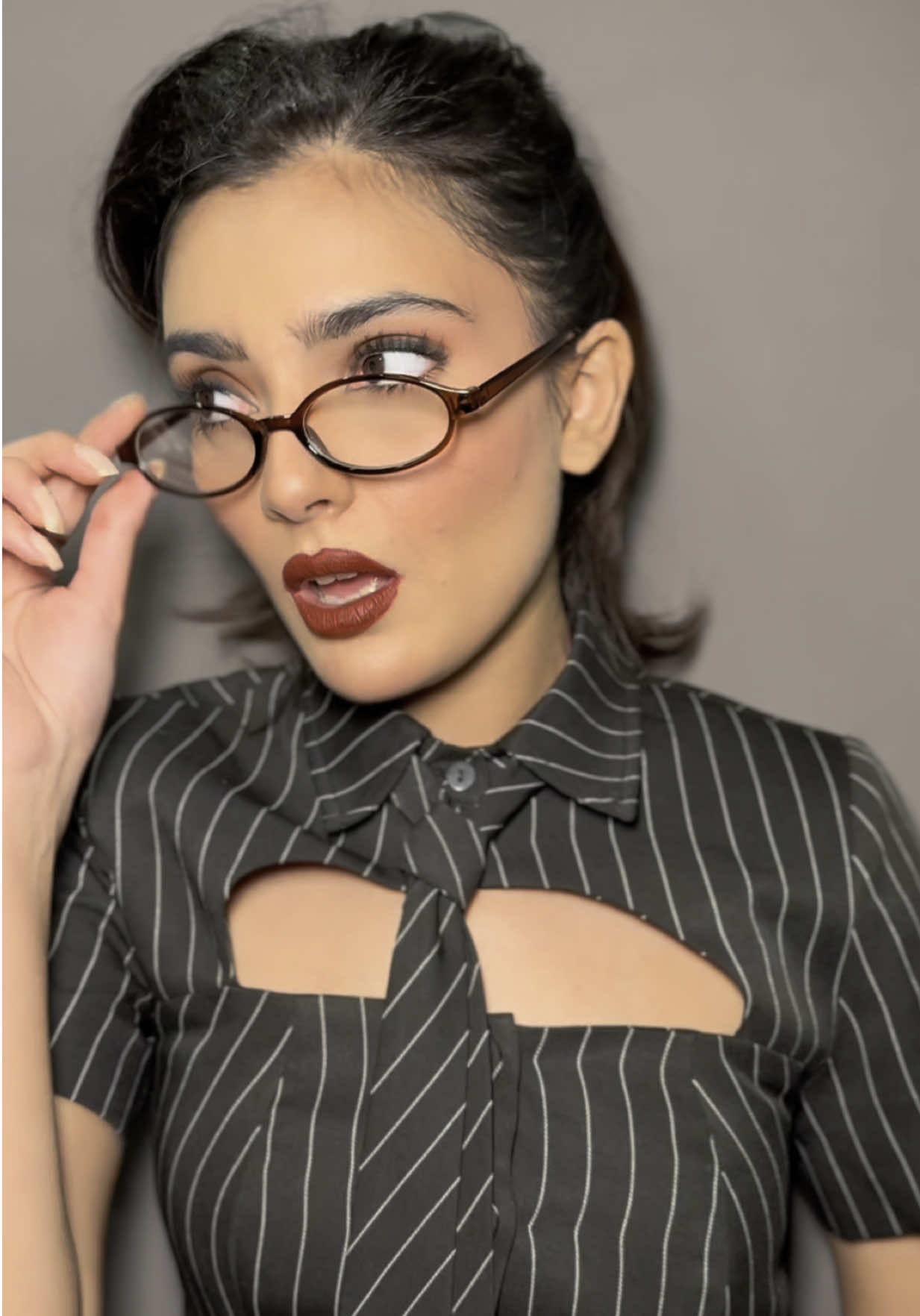 🤷🏻‍♀️ #foryou #foryoupage #viral #viralvideo #OOTD #Her #trending #fyp #trend #songs #Western #makeup #transition 