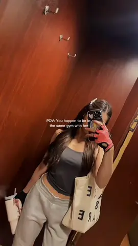 KORAT FIGHT THE DREAM SUITS HER, DAMN THAT FIGURE🫠😳#bellezbelle_ #miephatbelle @bellezbelle_ 