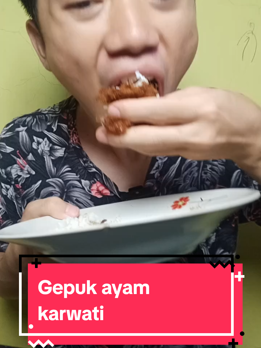 Gepuk ayam karwati memang the best#gepuk #gepukayam #gepukayamkarwati #cemilan #cemilanviral #cemilanenakmurah #makanan #reviewmakanan #makananviral #satukontentiaphari 