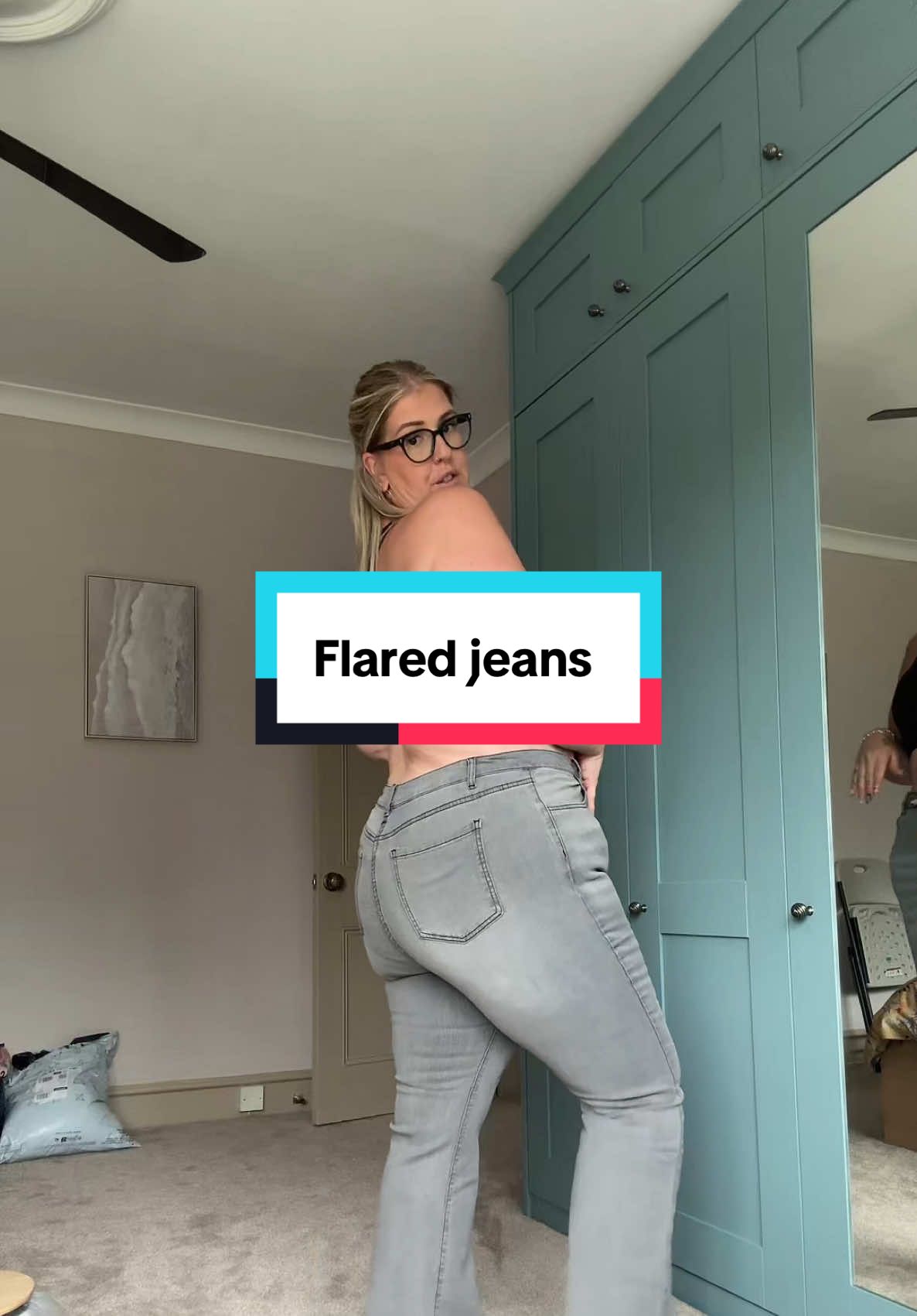 I think 2025 is definitely the year for flares #viral#bodypositivity #plussize#confidence #OOTD#tryon#tiktokmademebuyit #spotlight 