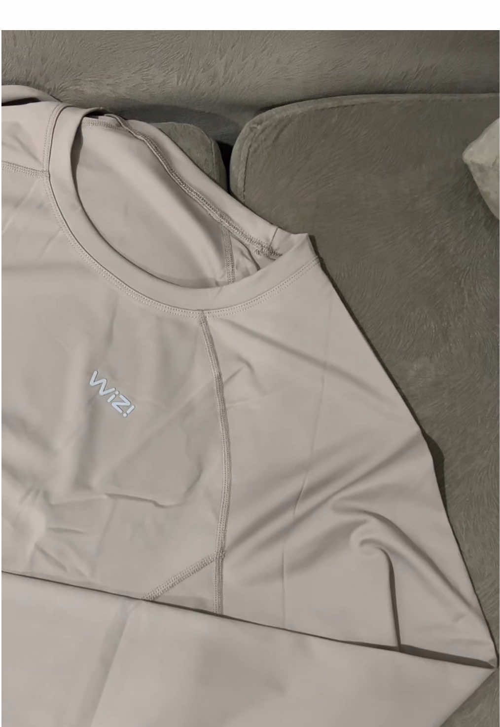 Racun baju olahraga adem, tebel, lembut, stretchy, pokonya bagus deh🫶🏻 next aku try on🥰  #sport #Running #fyp #foryou #wizi #atasan #bajuolahraga 