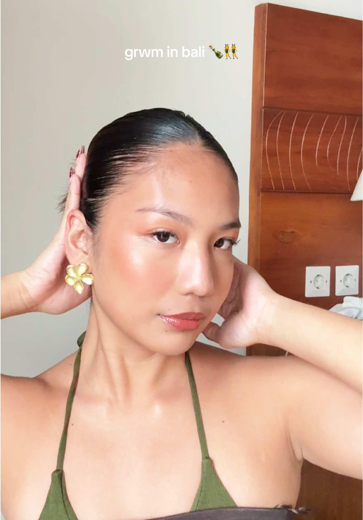 night 3 in Bali with my favorite makeup staples: @Saie  @blk cosmetics  @KIKO Milano  @Hourglass Cosmetics  @ViceCosmeticsPH  @Charlotte Tilbury  @LYS Beauty  #fypシ゚ #fyp #grwm #bali #grwmroutine 