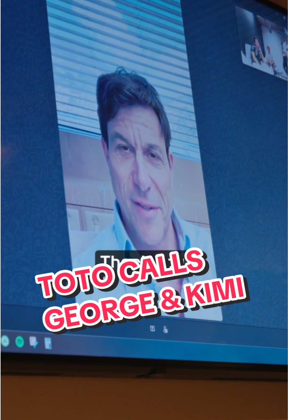 Catching up with the Boss on WhatsApp 💚🐺 #TotoWolff #KimiAntonelli #GeorgeRussell #Mercedes #F1 