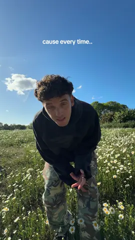 MADly excited for this one @LAUV !!💔 #newmusic #Summer #crush 