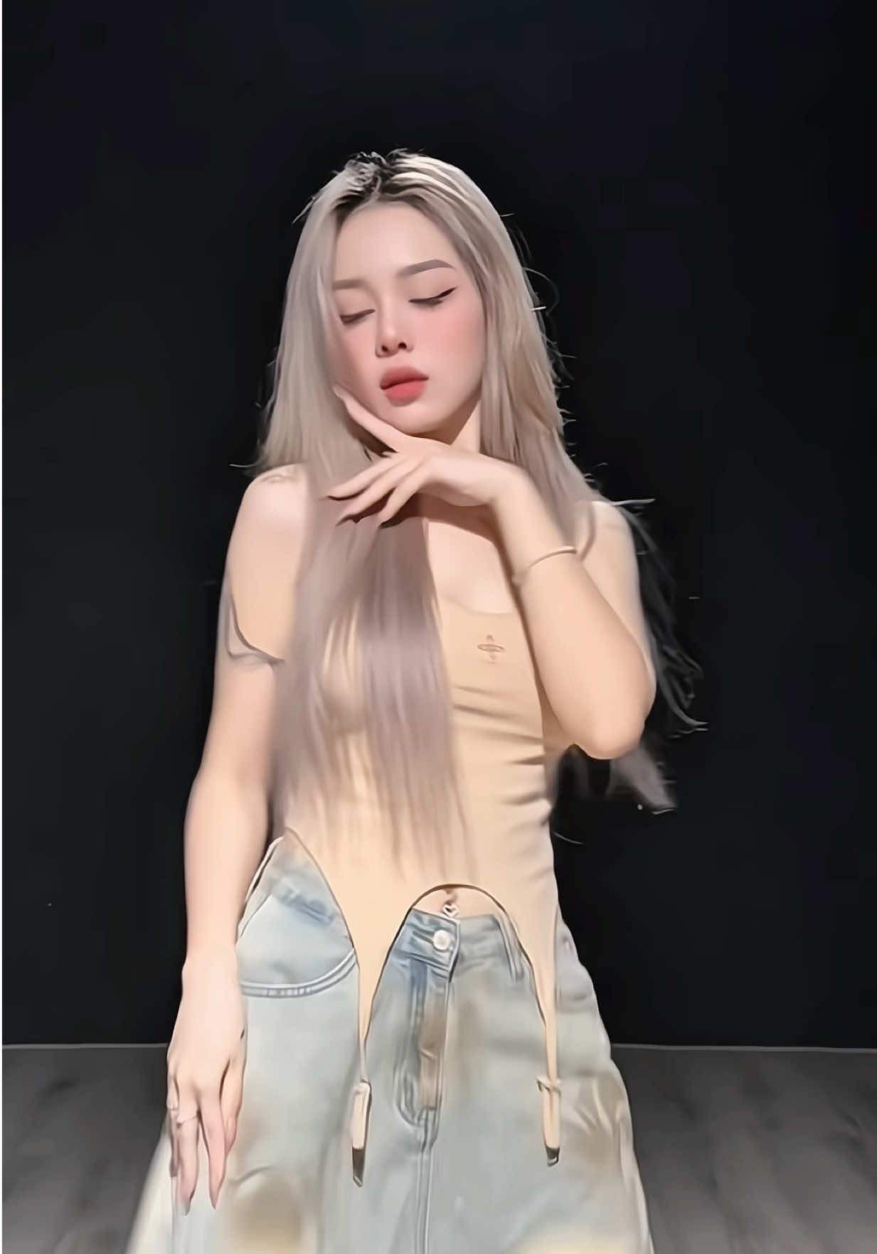 Hôm nay mưa rơi tâm trí rối bờiii…
