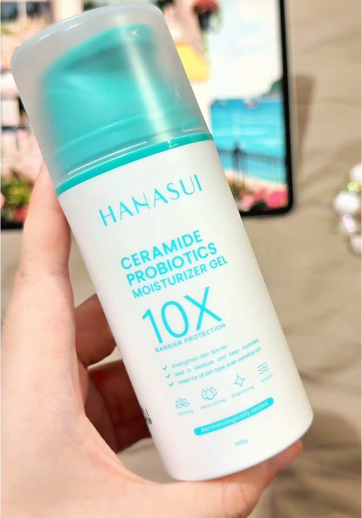 Moisturizer viral HANASUI ukuran JUMBO! Bukan cuma murah, tapi beneran bantu benerin skin barrier rusak! Lembapnya nempel seharian, teksturnya seenak itu! Harga cuma 70ribuan… jangan nyesel kalo kehabisan! #f#fypf#foryouh#hanasuim#moisturizervirals#skincareindonesia #m#moisturizerbagusc#ceramideprobioticss#skincaretiktok #b#barrierskinfixm#moisturizer100mls#skincareroutine #r#rekomendaskincares#skincaremurahc#cewekglowingg#glowupchallenge #k#kulitsehats#skincarecewekt#tiktokshopindonesiadiskonskincare #hanasui 