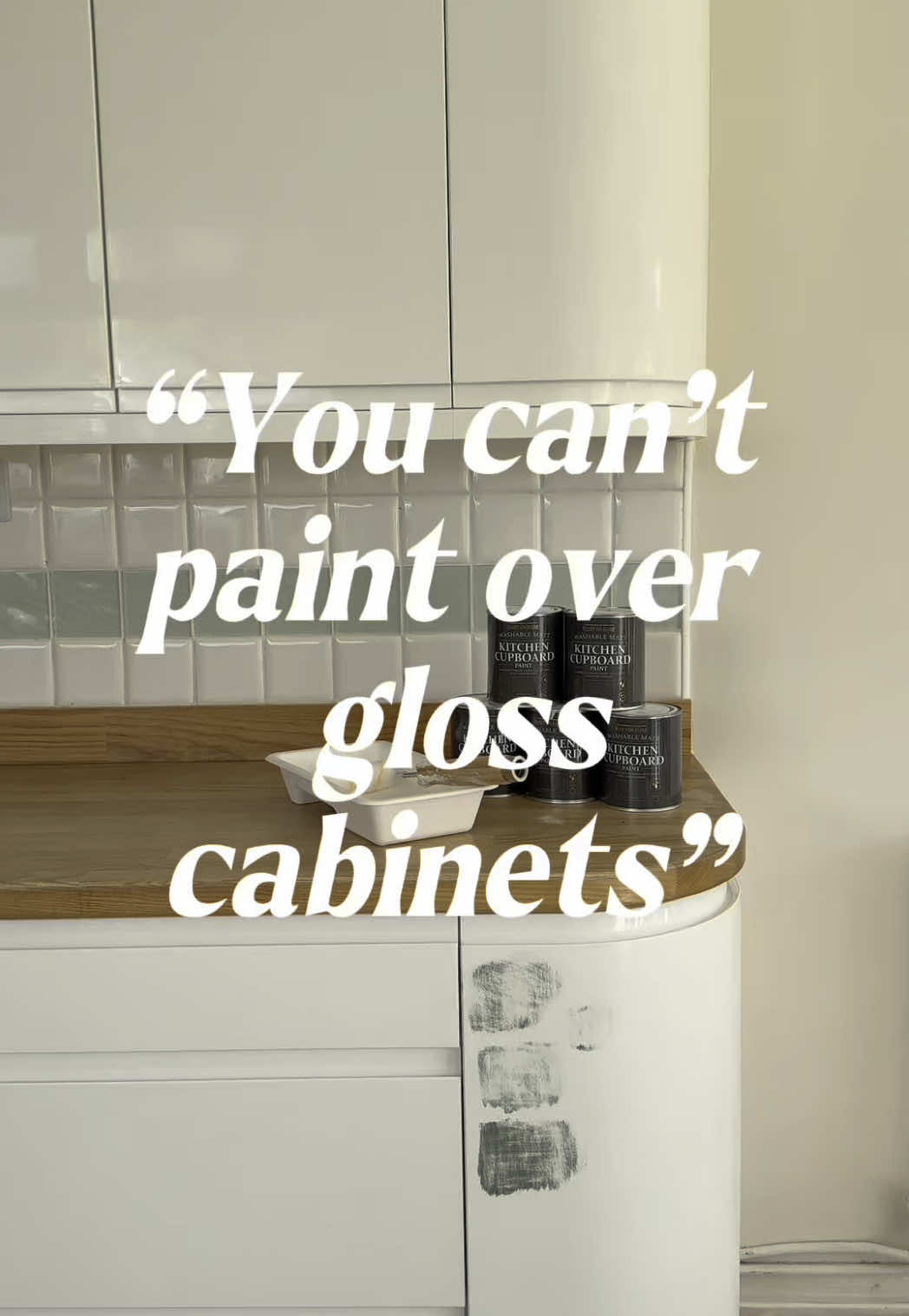 Painting your gloss kitchen cabinets! What you need to know 👇🏼 If you were like past me and didn’t think you could paint over gloss cabinets, you can and you need to try this paint by @RustOleum  Step 1 - lightly sand so the paint has a good surface to grip to Step 2 - clean with sugar soap 🧼 (gets off any grease or dust)  Step 3 - paint! Tip - using a roller will give you a better finish than a paint brush  (Paint gifted)  . . . #kitchenmakover #kitchendiy #kitchenreno #diyhack #housereno #victorianterrace #greenkitchen 