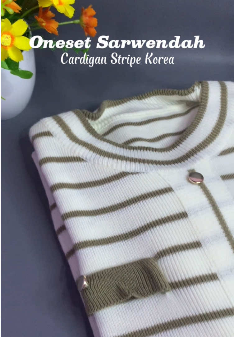 Oneset Sarwendah Cardigan Stripe Korea ini cocok banget dipake bareng celana cutbray cmiw#cardigan#cardiganrajut#koreanstyle 