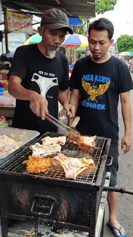 POV jualan Gorengan di pinggir jalan (tidak untuk di makan) Ai #gorengan #pov 