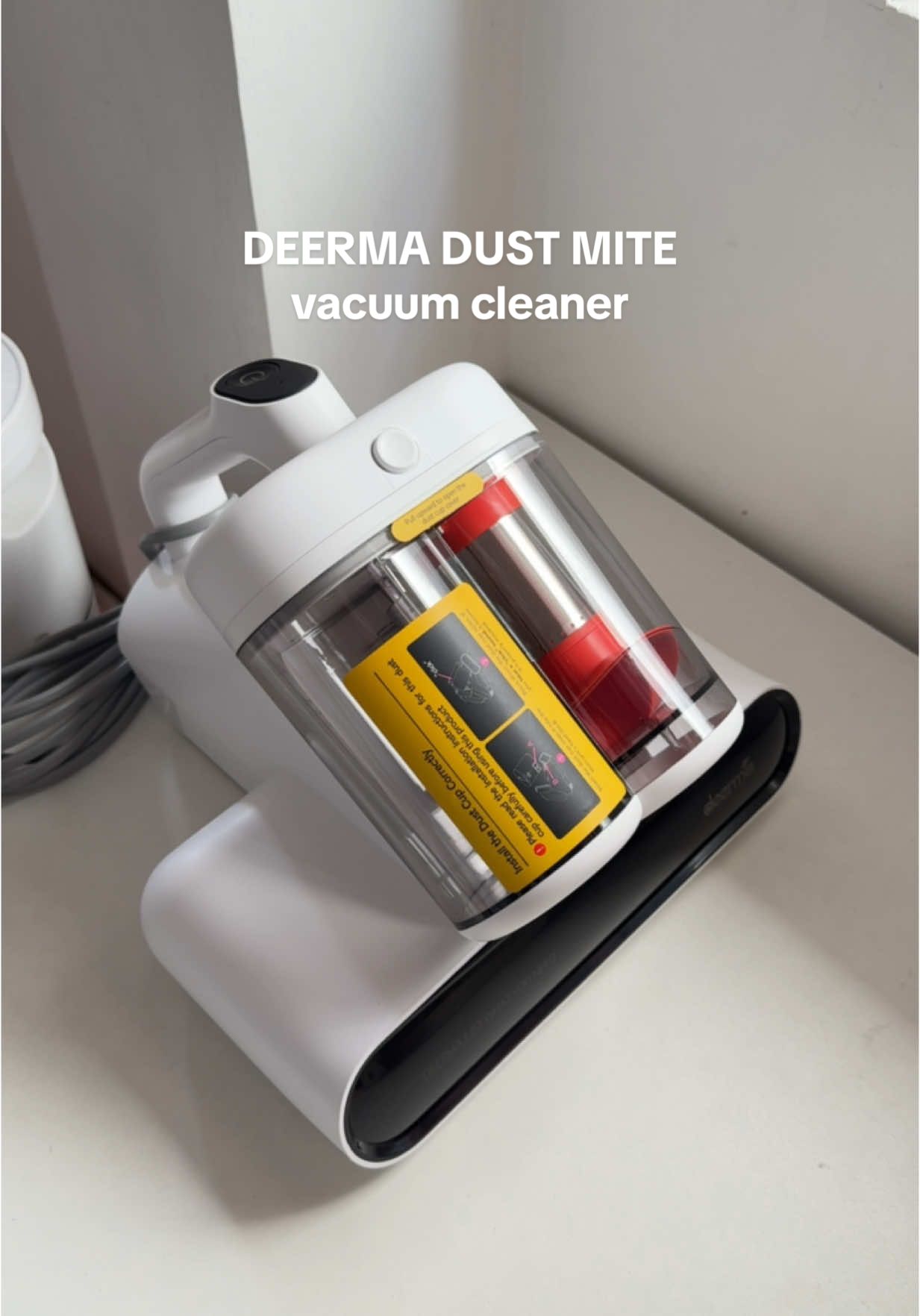 Ang daming nakuhang dumi!! @Deerma Philippines  #deerma #deermaphilippines #deermadustmitevacuum #deermacm980 #vacuumcleaner #dustmitecleaner 